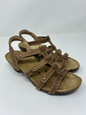 Taos Brown Strappy low heel Sandals genuine suede women’s 6